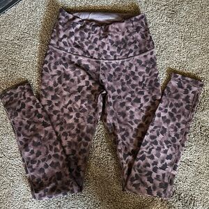 Stay powerful Calia leggings by Carrie Underwood